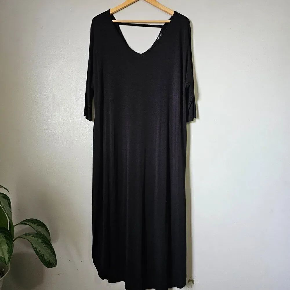 EUC ANNABELLE OVERSIZED/ LOOSE FIT BLACK DOUBLE V NECK MAXI DRESS SIZE SMALL